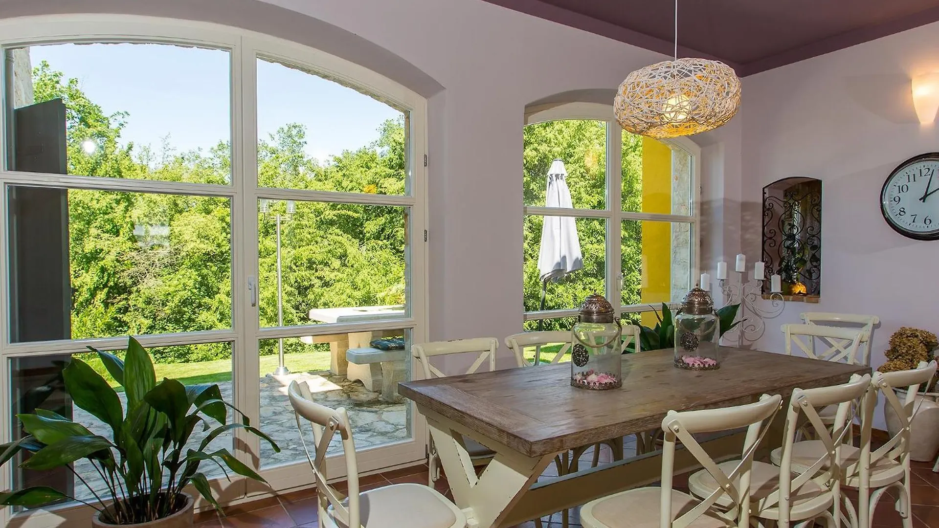 Villa In Monti Ana With Pool Near Mirna River Montižana