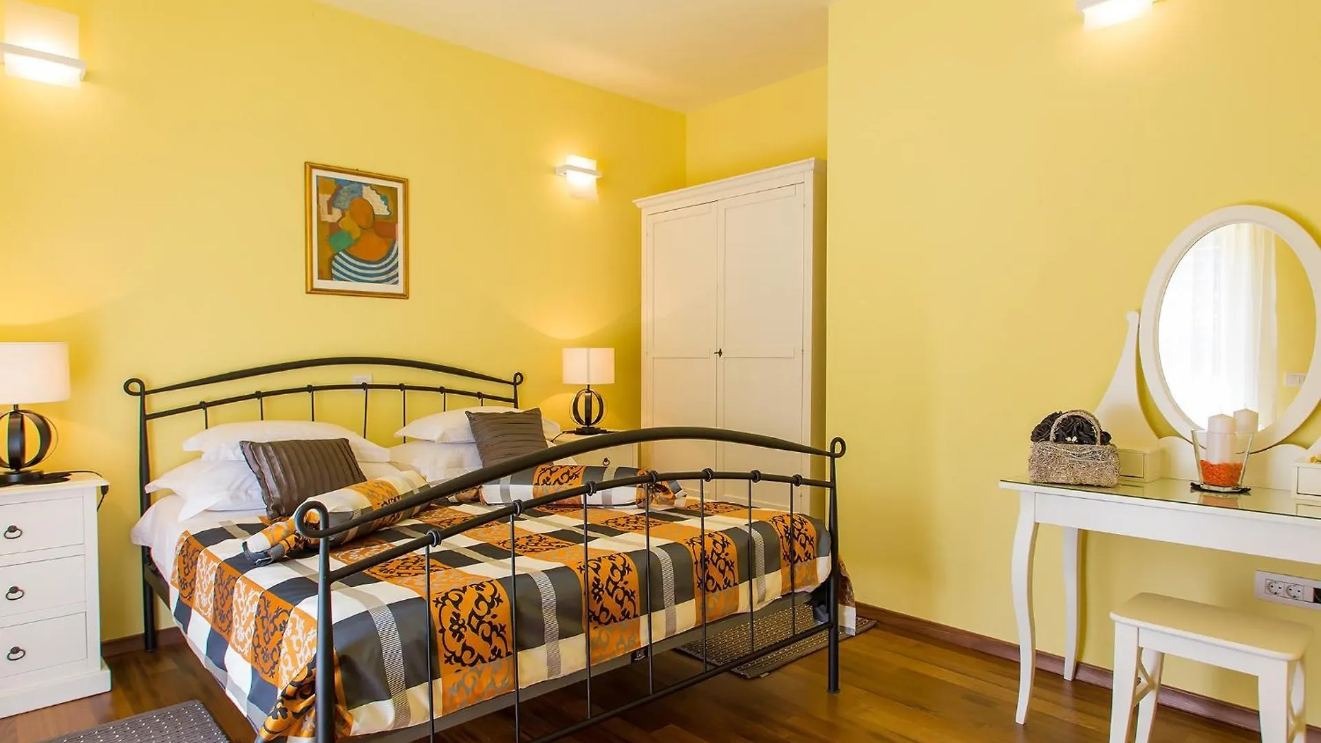 Villa In Monti Ana With Pool Near Mirna River